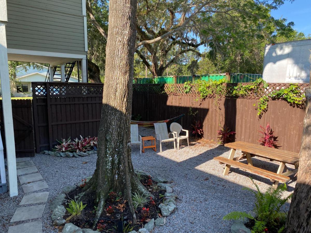 The Contemporary Apartment Sanford Exterior photo